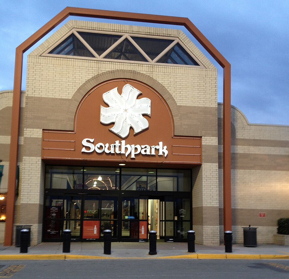 960px-Southpark_Mall_Colonial_Heights,_VA_(8598679939) - The Cultural Current